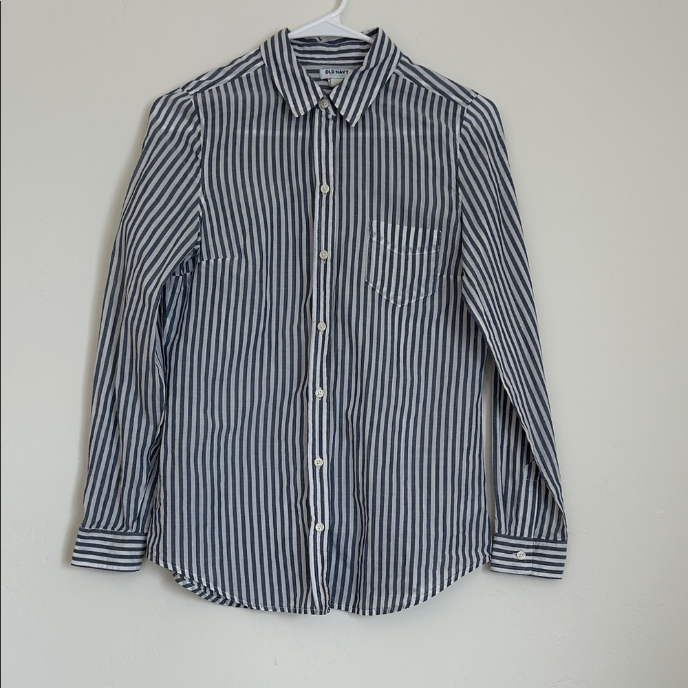Old Navy Men's Navy and White Striped Shirt